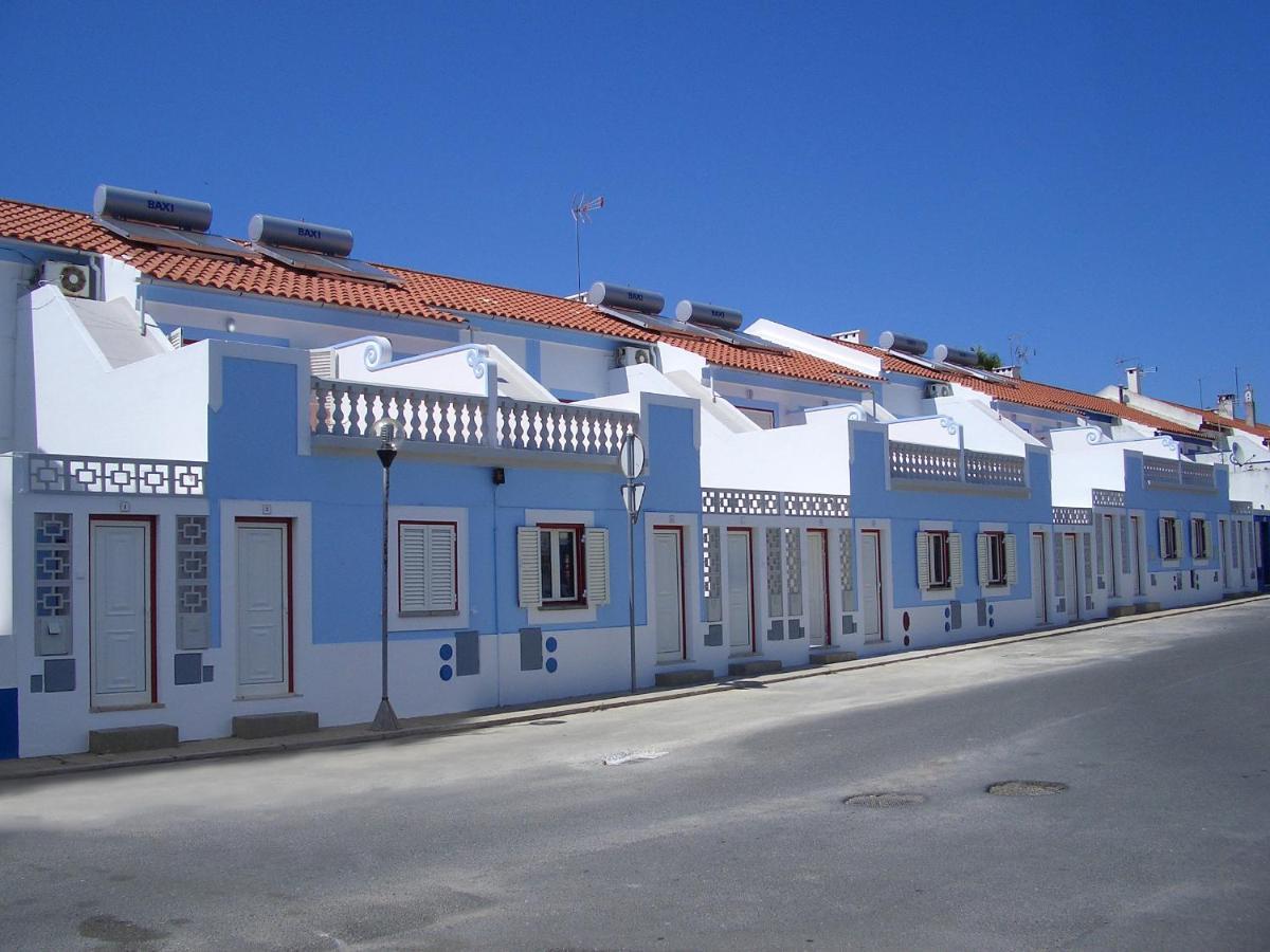 Apartamentos Monte Da Rosa Вила-Нова-де-Мильфонт Экстерьер фото